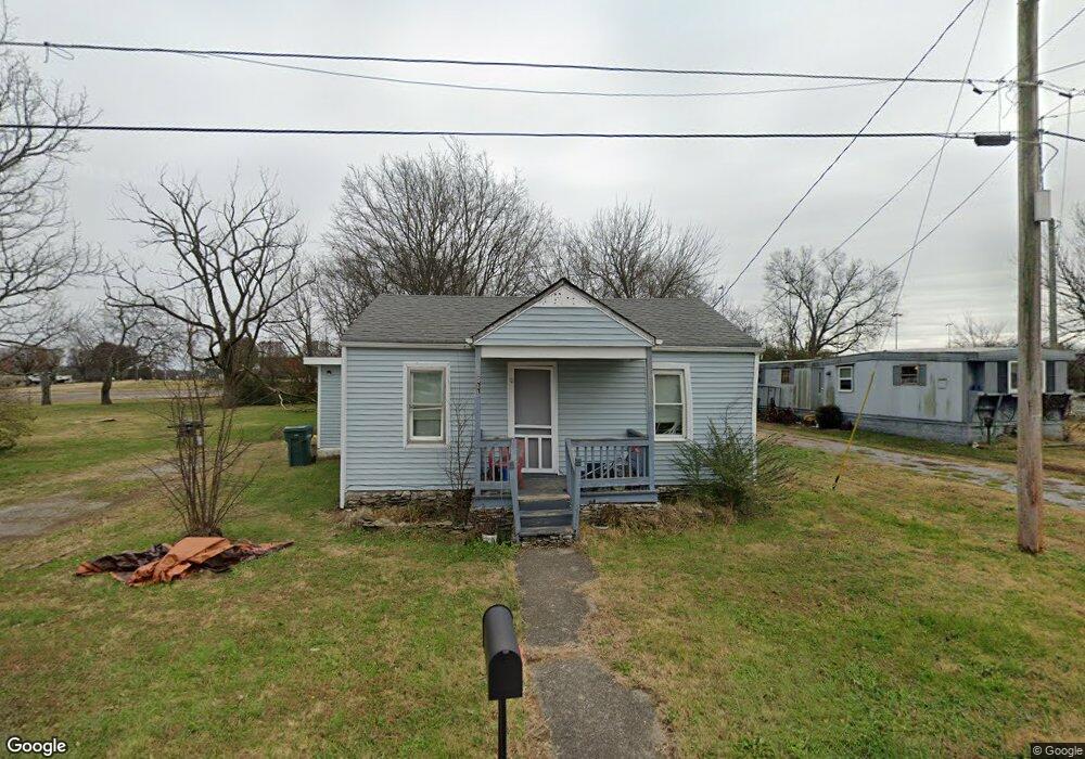 511 Prichard St, Lebanon, TN 37087 - photo 1