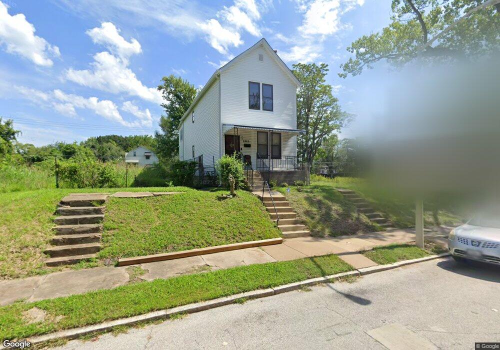 4441 Bessie Ave, Saint Louis, MO 63115 - photo 1