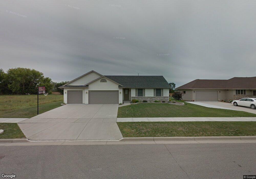 1701 Prairie Knoll Dr, Janesville, WI 53546 - photo 1