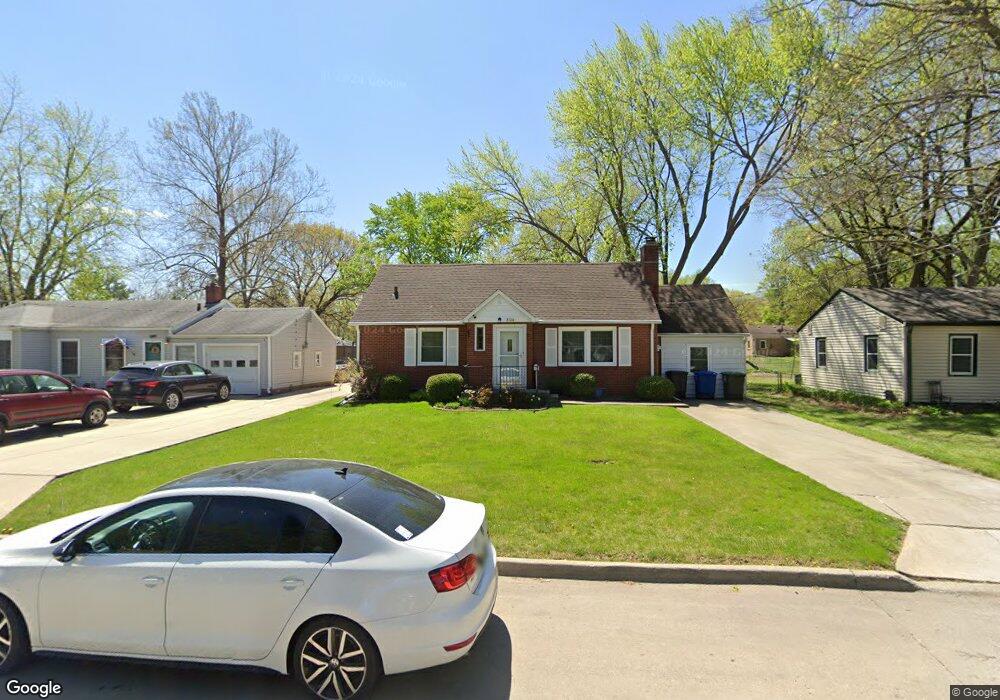 3106 Sheridan Ave, Des Moines, IA 50310 - photo 1