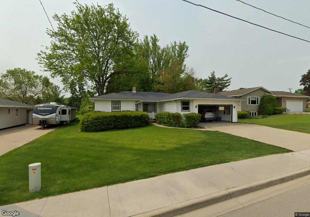 2948 Thinnes St, Cross Plains, WI 53528 - photo 1