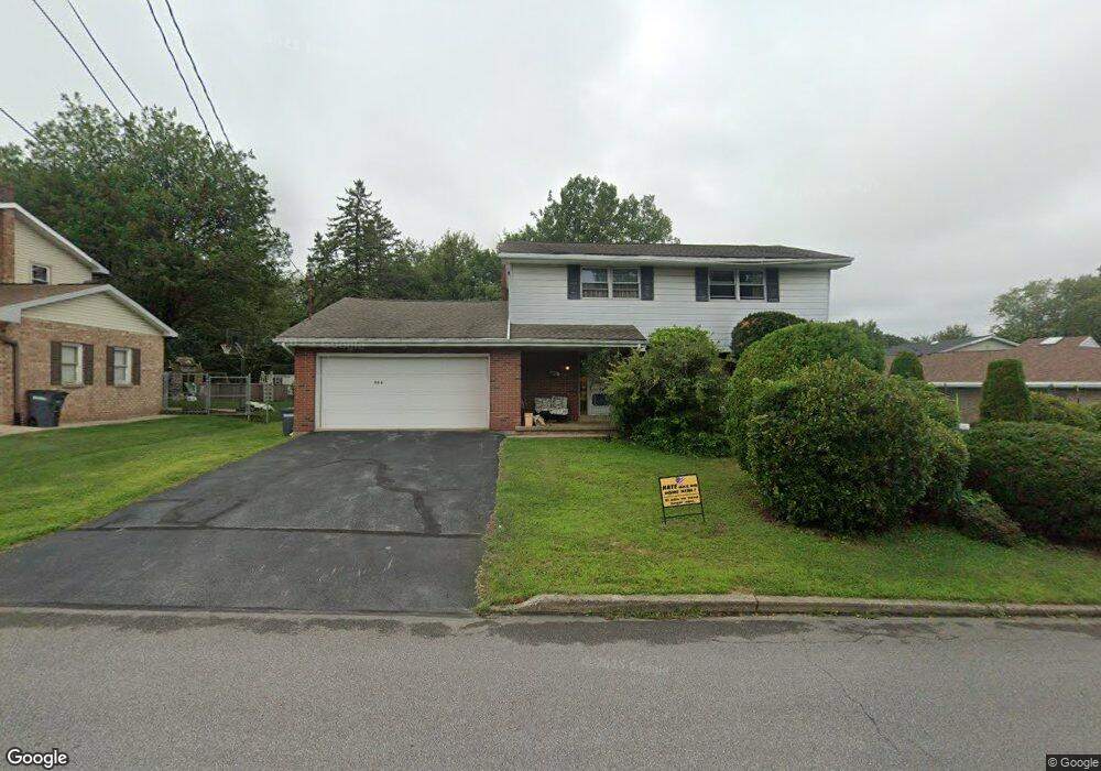 208 Wilson Dr, Hazleton, PA 18201 - photo 1
