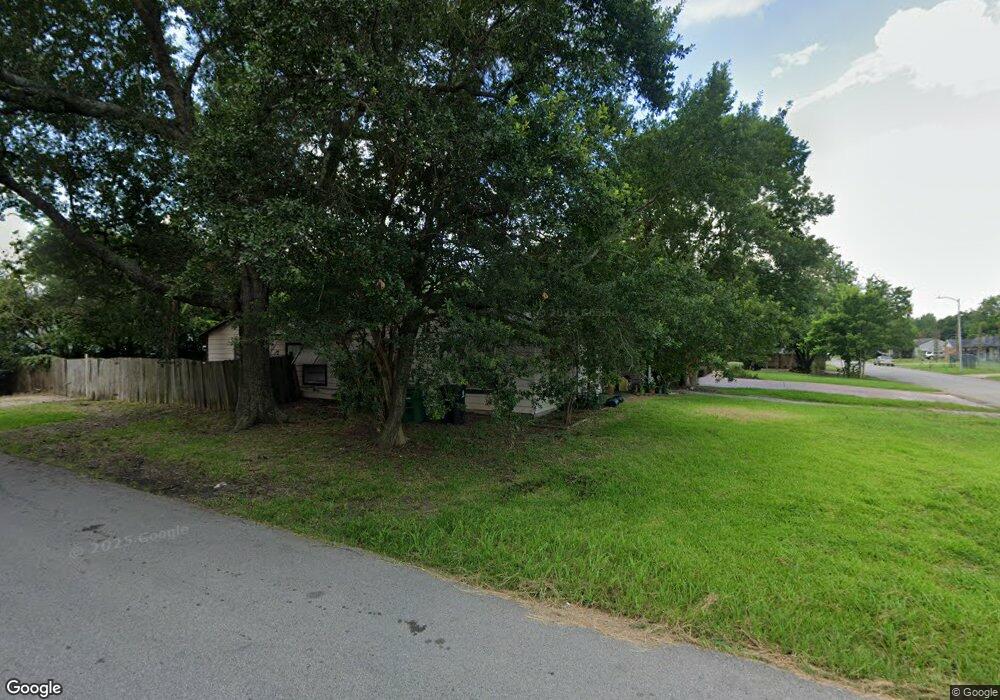 7666 Greendowns St, Houston, TX 77087 - photo 1