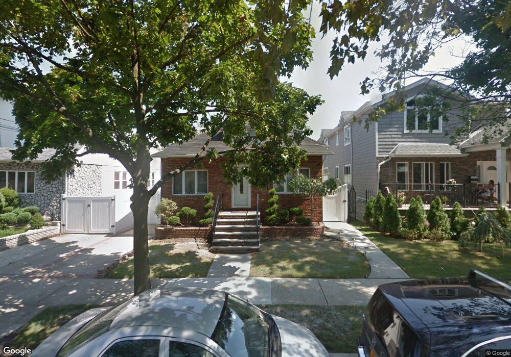 15915 101st St, Howard Beach, NY 11414 - photo 1