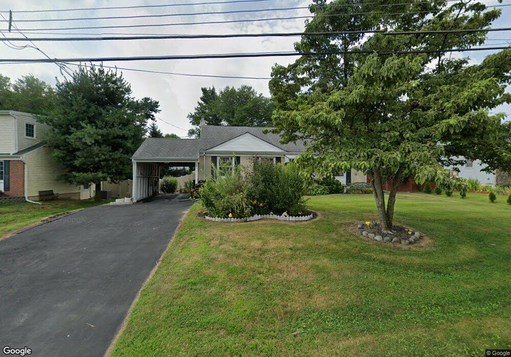 948 Jeffrey Dr, Southampton, PA 18966 - photo 1