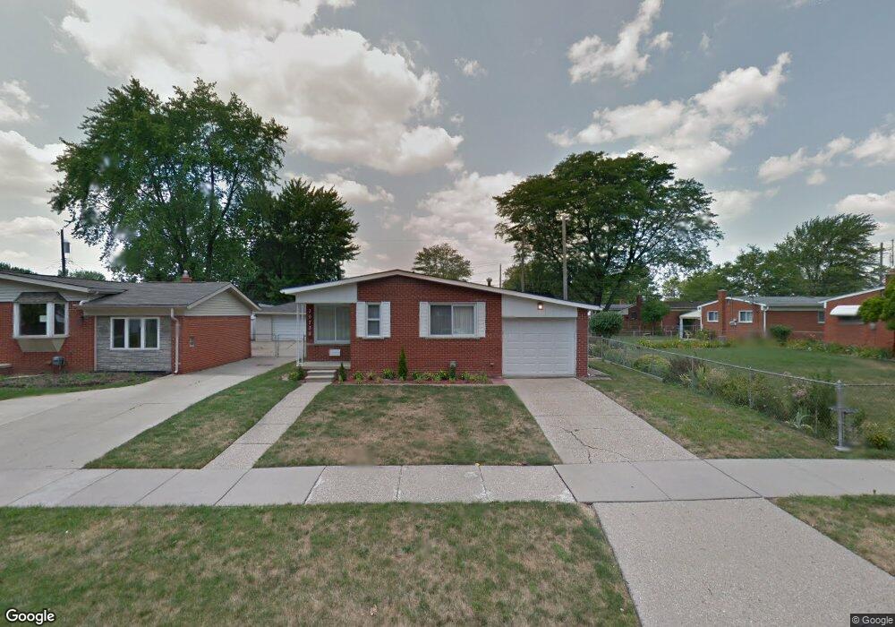 30735 J Carls St, Roseville, MI 48066 - photo 1