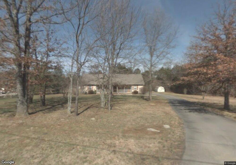 320 Cessna Ln, Shelbyville, TN 37160 - photo 1