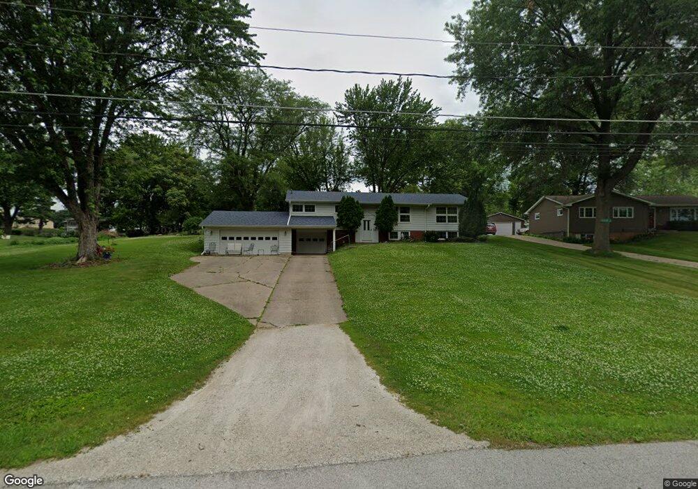 1006 W 51st St, Davenport, IA 52806 - photo 1
