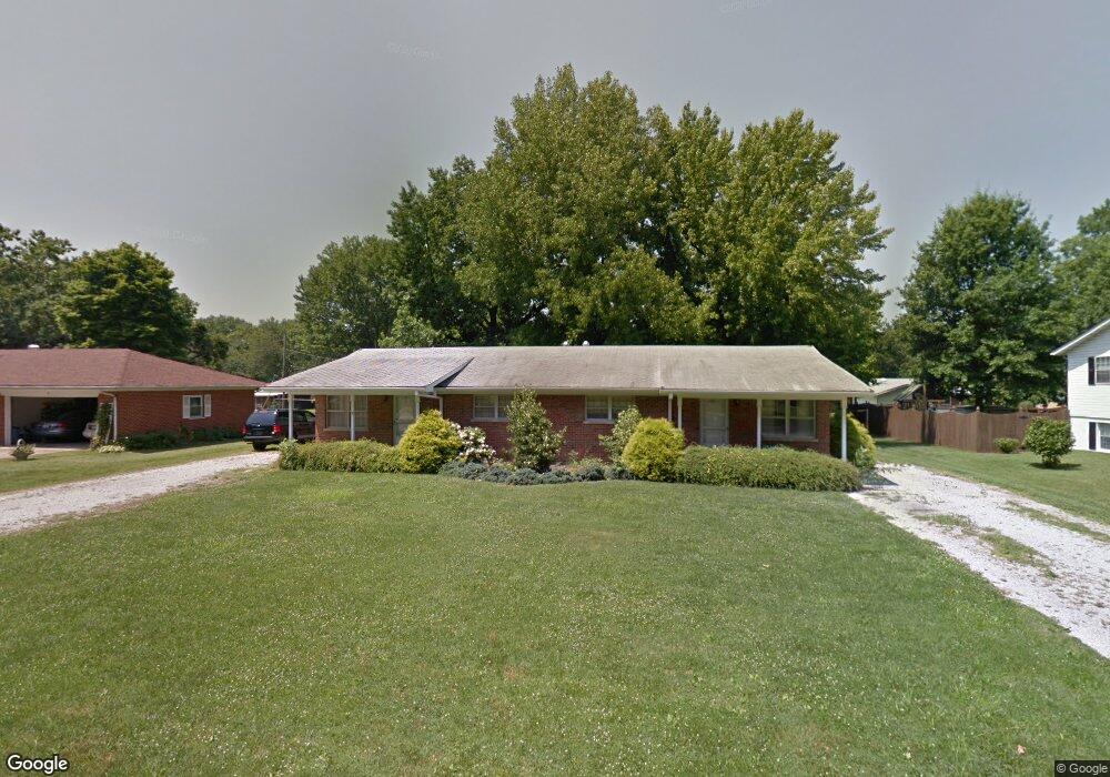 2 N Potter St, Freeburg, IL 62243 - photo 1