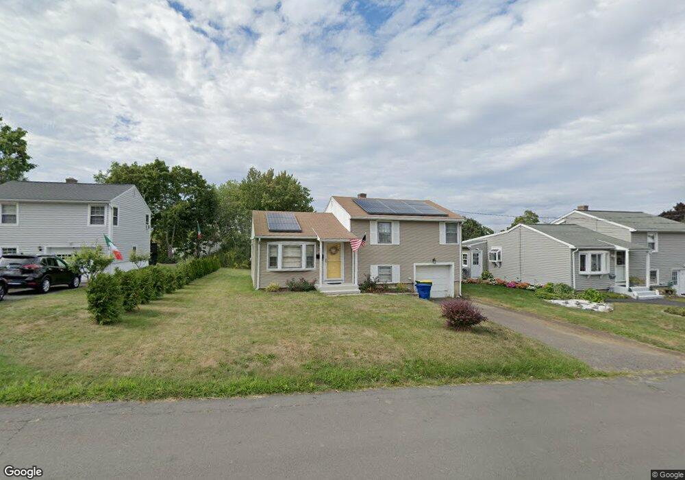 58 Cronin Dr, Waterbury, CT 06708 - photo 1