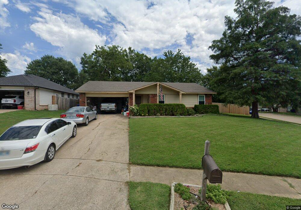 5305 S Juniper Ave, Broken Arrow, OK 74011 - photo 1