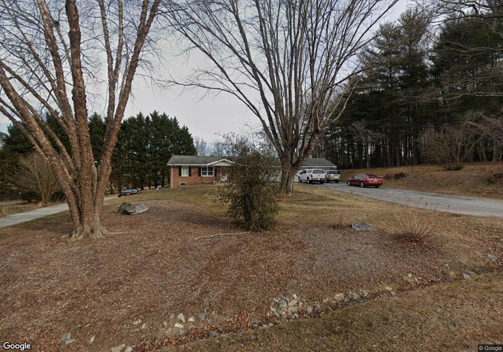 476 Staton Rd, Flat Rock, NC 28731 - photo 1