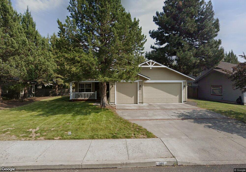 1186 NW 18th St, Bend, OR 97701 - photo 1