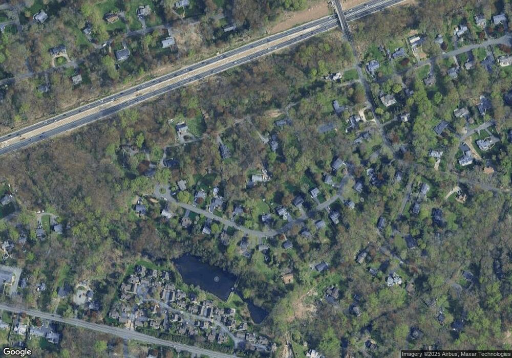 10 Bissell Ln, Norwalk, CT 06850 - photo 1