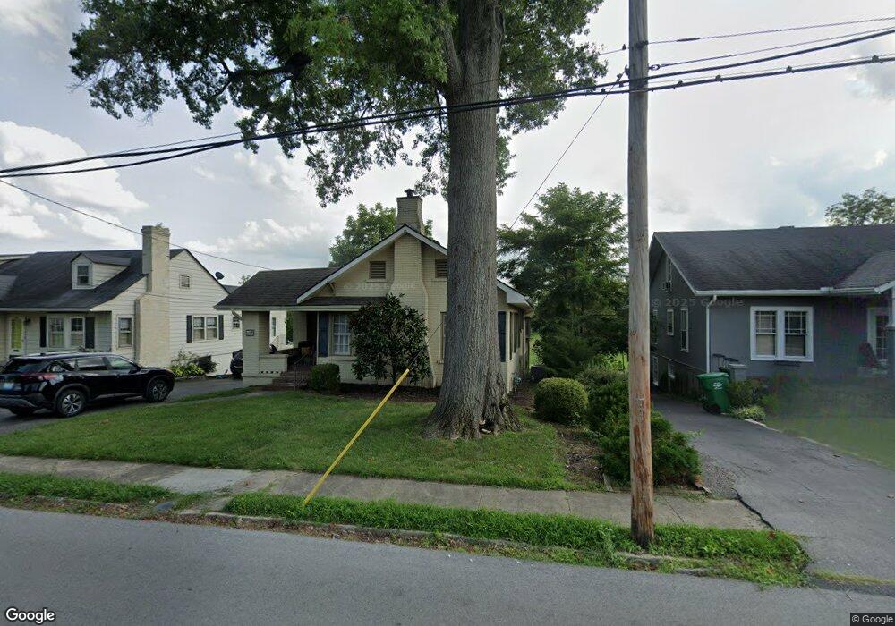 606 Beaumont Ave, Harrodsburg, KY 40330 - photo 1