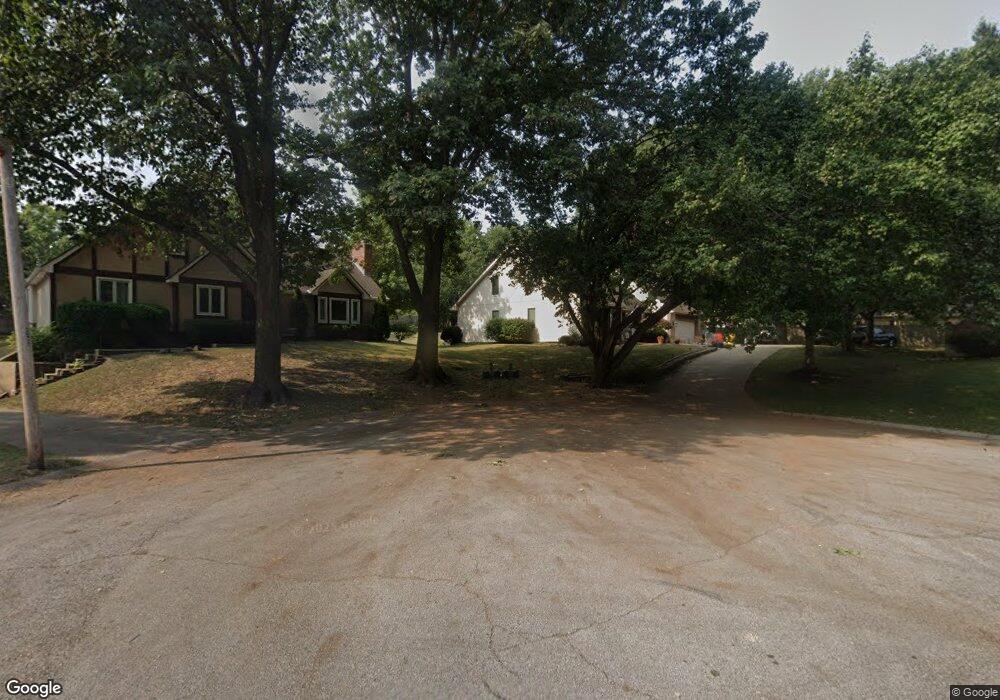 1405 NW Weatherstone Dr, Blue Springs, MO 64015 - photo 1