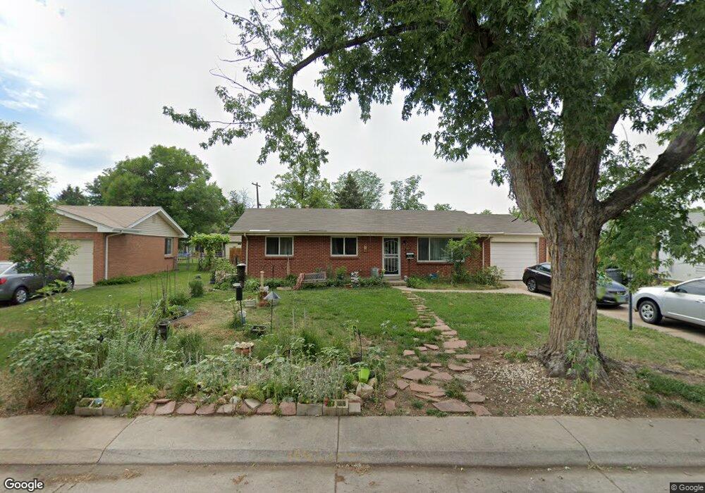 565 Moline St, Aurora, CO 80010 - photo 1