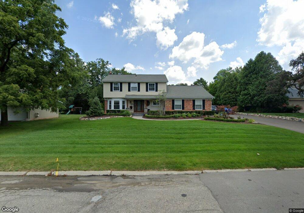 2917 Rambling Way, Bloomfield Hills, MI 48302 - photo 1