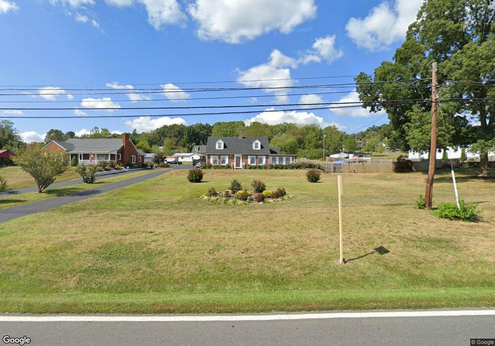 737 Lee Jackson Hwy, Staunton, VA 24401 - photo 1