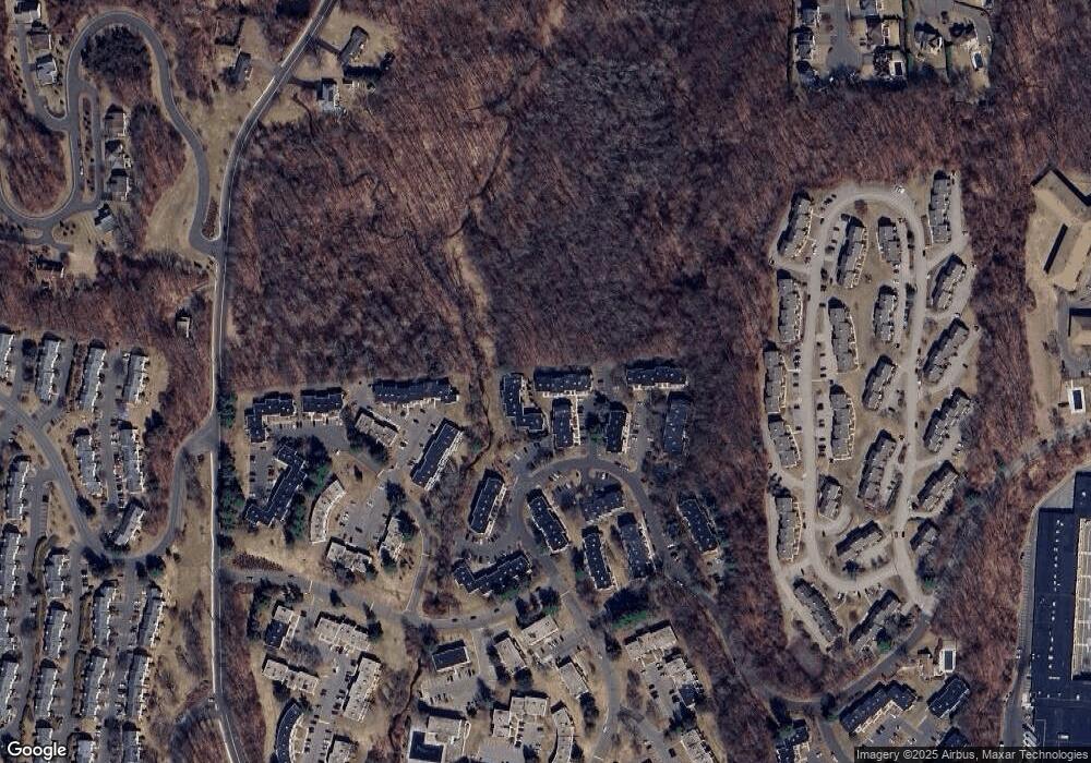 17 Hawthorn Ct, Cromwell, CT 06416 - photo 1