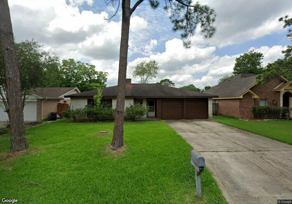 16718 Barcelona Dr, Friendswood, TX 77546 - photo 1