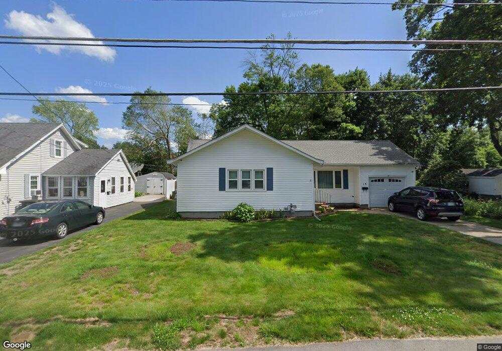 15 Pennichuck St, Nashua, NH 03064 - photo 1