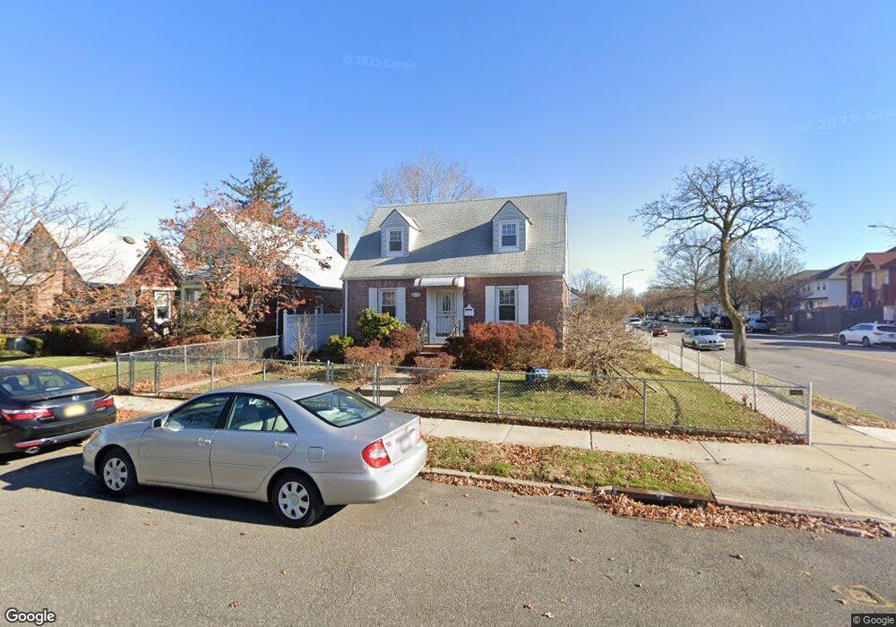 5351 192nd St, Fresh Meadows, NY 11365 - photo 1