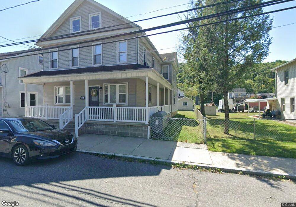 842 Center St unit 844, Coal Township, PA 17866 - photo 1