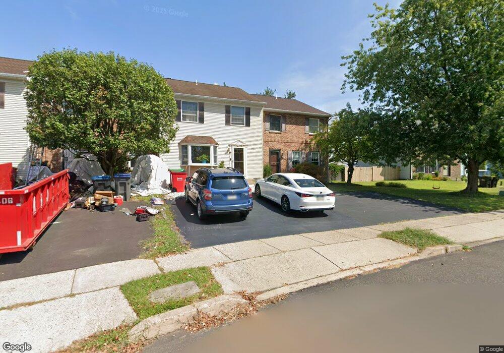 1069 Stoneham Cir, Hatfield, PA 19440 - photo 1