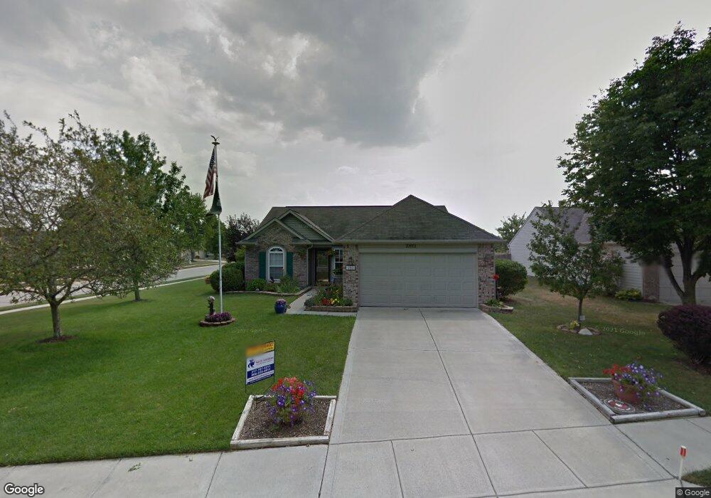 10661 Ashview Dr, Fishers, IN 46038 - photo 1