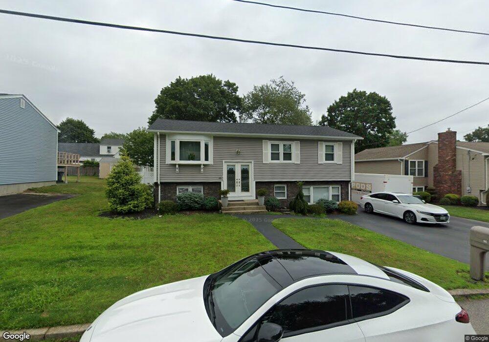 66 Palm Blvd N, Warwick, RI 02888 - photo 1