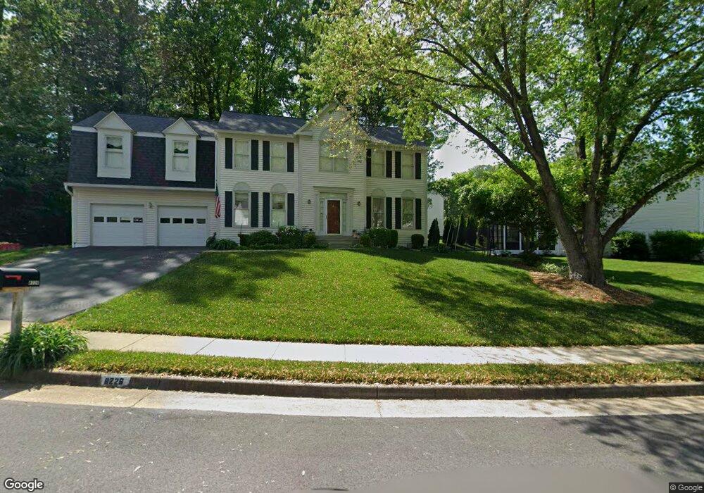 8226 Hemlock Ridge Rd, Fairfax Station, VA 22039 - photo 1