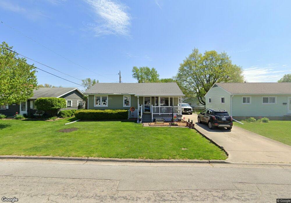 128 Debruler Dr, Lincoln, IL 62656 - photo 1