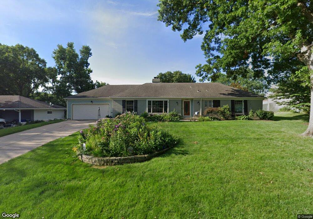 10905 W 53rd St, Shawnee, KS 66203 - photo 1