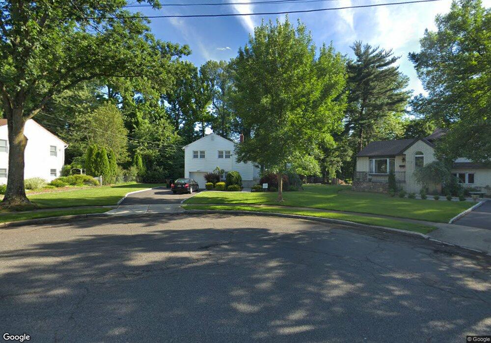 115 Maitland Ave, Paramus, NJ 07652 - photo 1