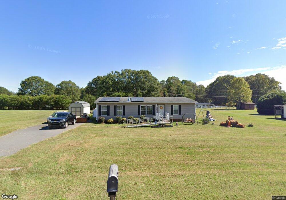 110 Eastgate Dr, Statesville, NC 28625 - photo 1