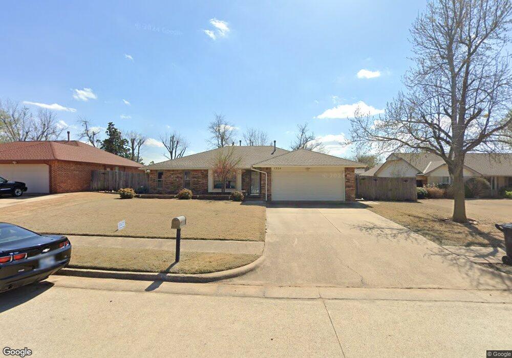 1324 NE 20th Place, Moore, OK 73160 - photo 1
