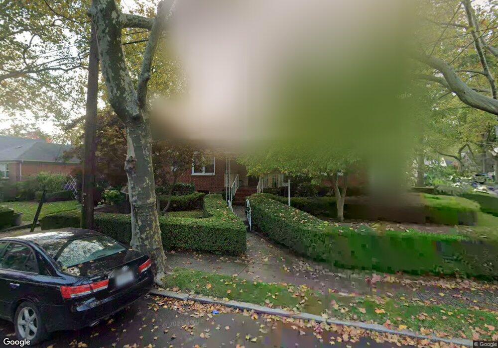 6704 166th St, Fresh Meadows, NY 11365 - photo 1