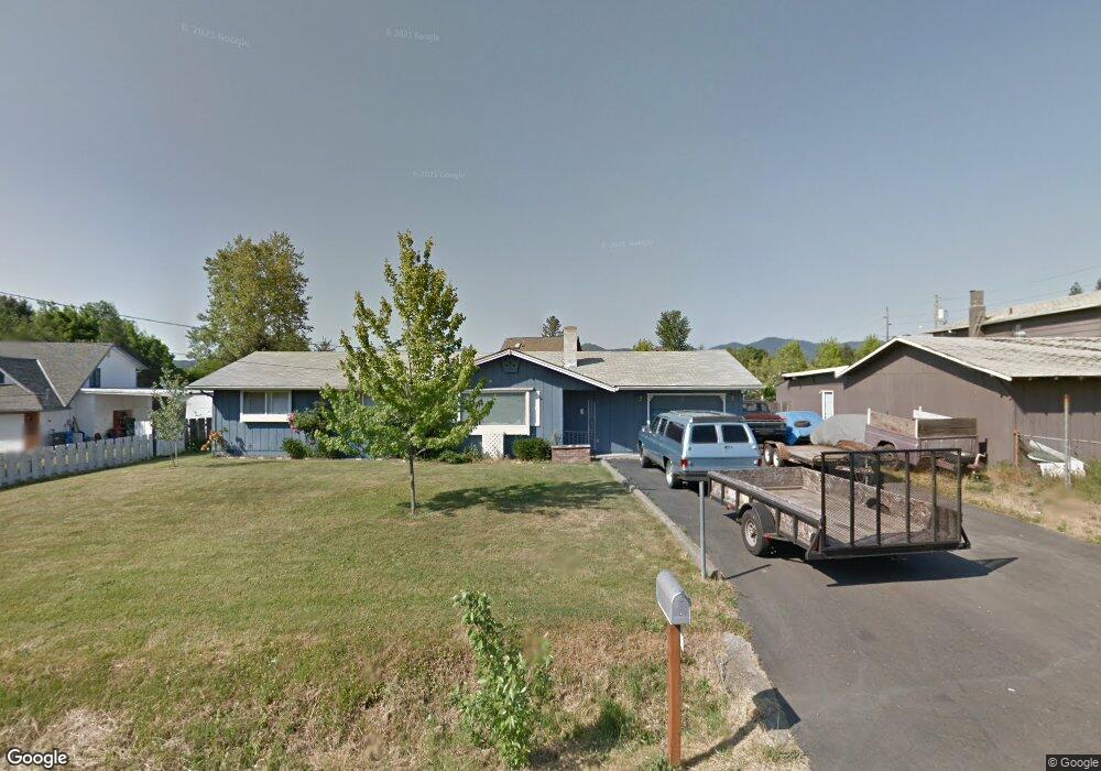 932 Mayfair Ln, Grants Pass, OR 97527 - photo 1