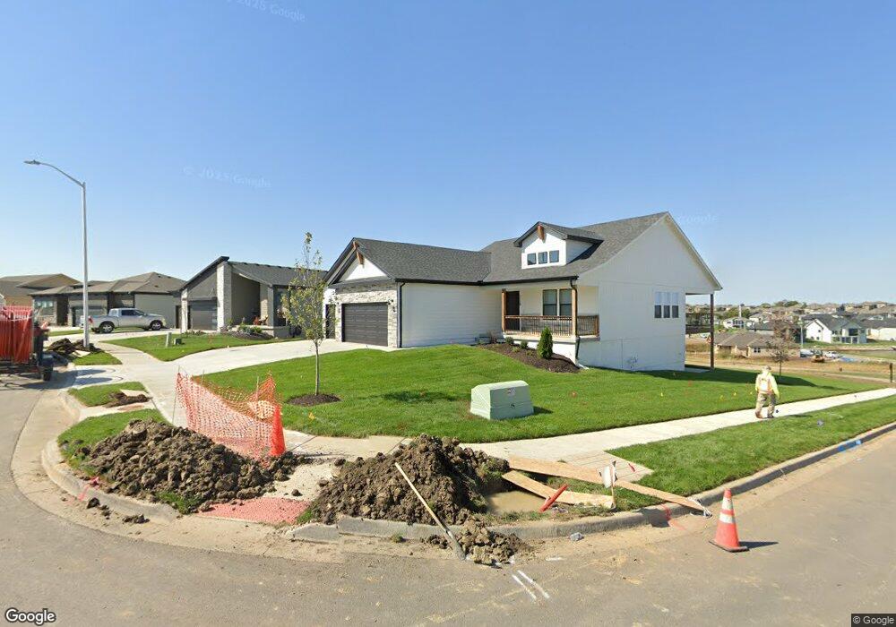 1120 Branchwood Ln, Raymore, MO 64083 - photo 1