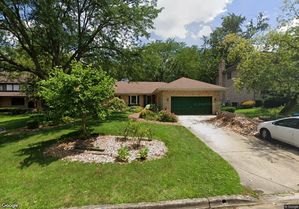 17923 Beth Ct, Homewood, IL 60430 - photo 1