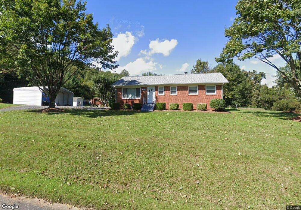 87 Aileen Rd, Flint Hill, VA 22627 - photo 1