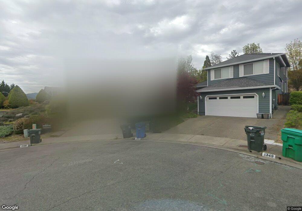 1348 Westview Dr, Grants Pass, OR 97527 - photo 1