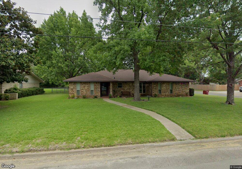 315 Meadow Ln, Bonham, TX 75418 - photo 1