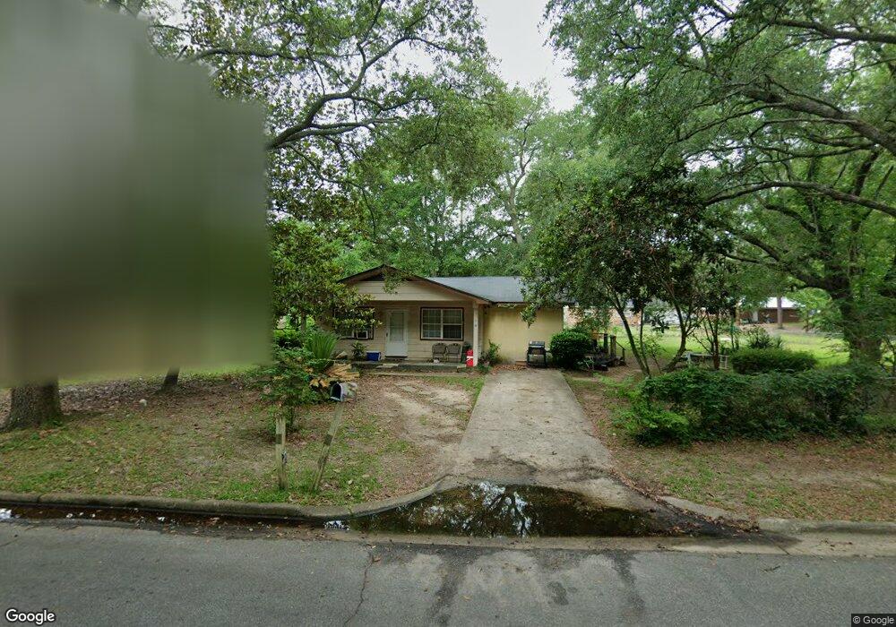 305 Forrestal Ln, Albany, GA 31705 - photo 1