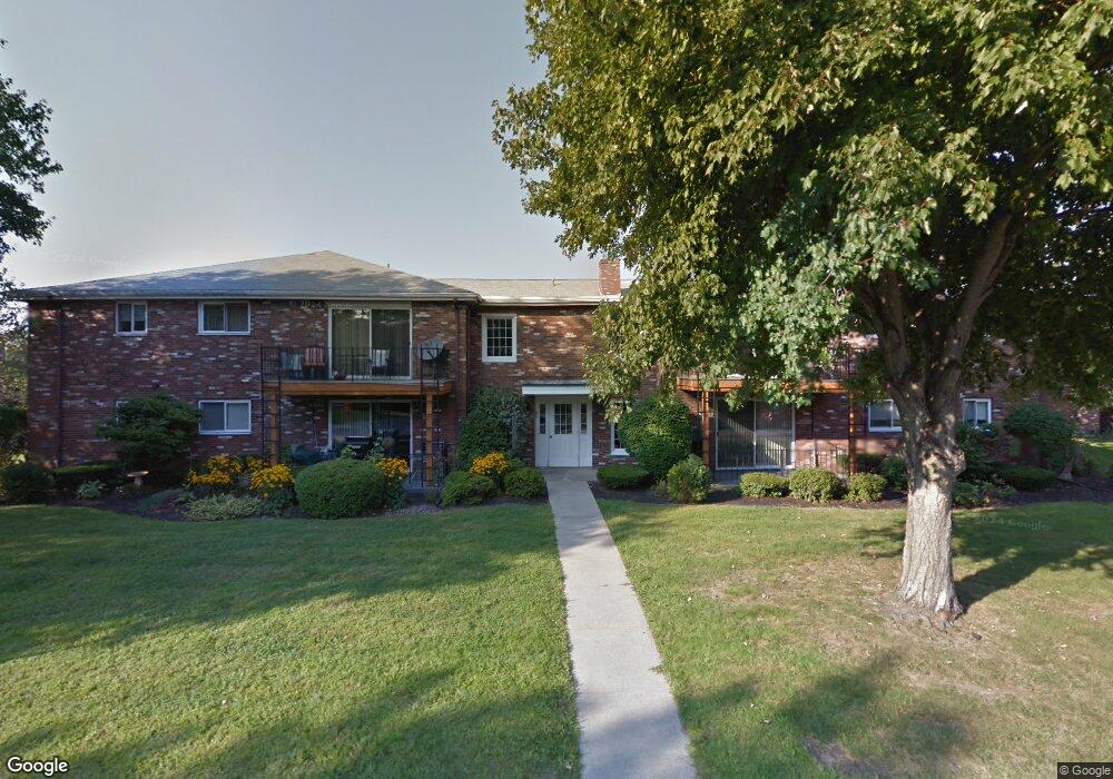 80 Fountain Ln unit 8, South Weymouth, MA 02190 - photo 1