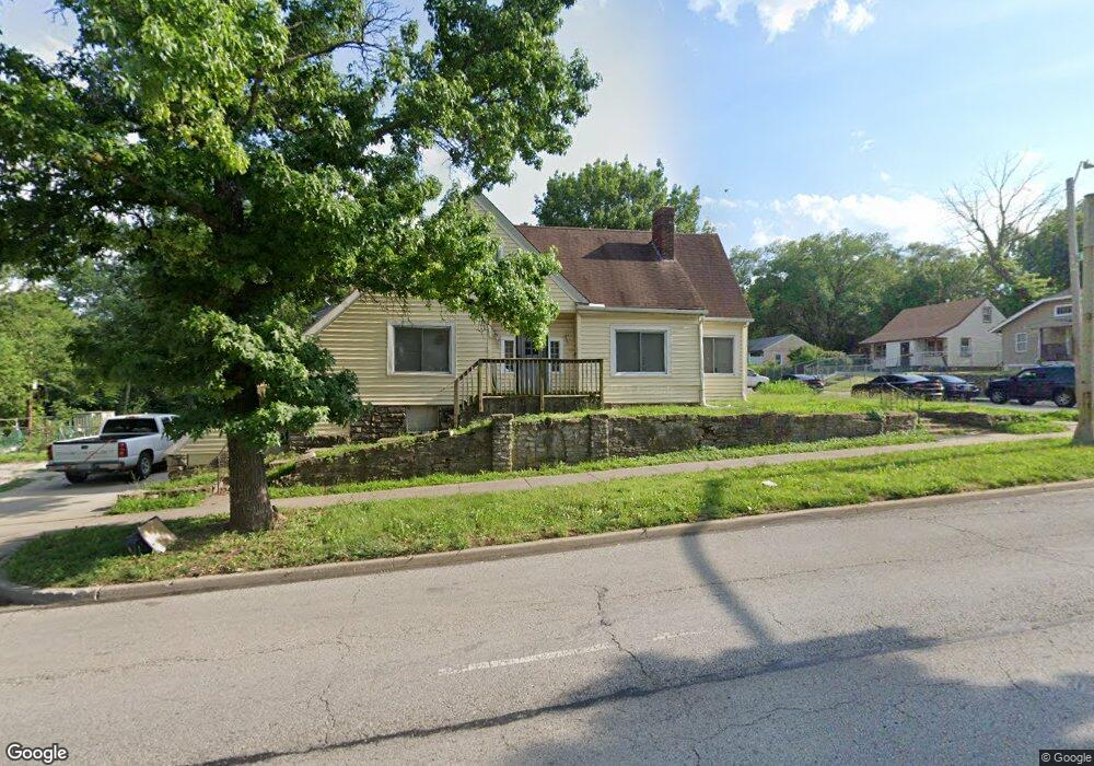 7101 Bales Ave, Kansas City, MO 64132 - photo 1