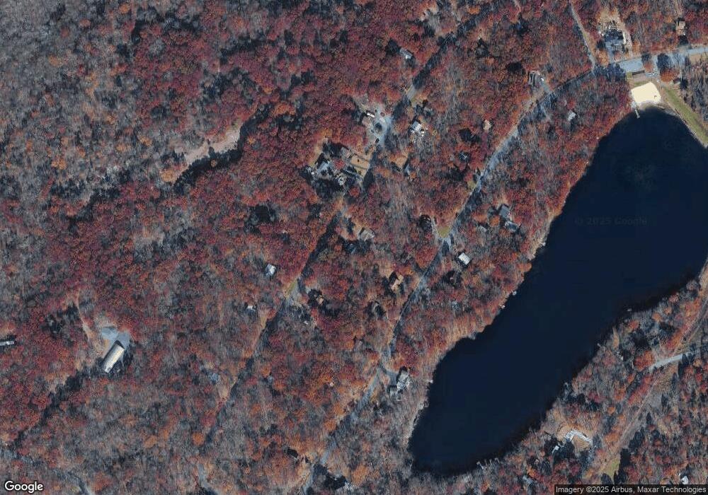 1160 Bluebird Ln, Bushkill, PA 18324 - photo 1