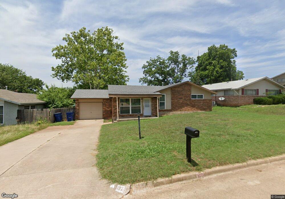 137 Ridgecrest Dr, Duncan, OK 73533 - photo 1