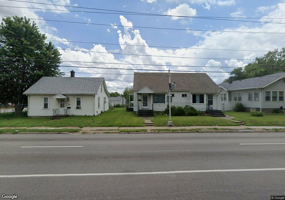 2409 W Locust St, Davenport, IA 52804 - photo 1